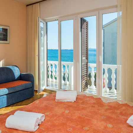 Apartments In House Liveric, In Vir At The Beach Экстерьер фото