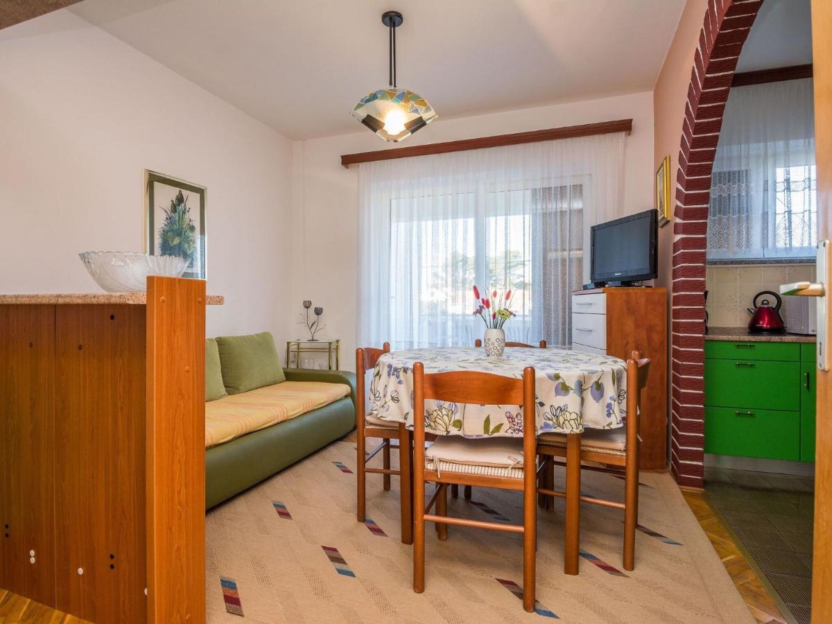 Apartments In House Liveric, In Vir At The Beach Экстерьер фото