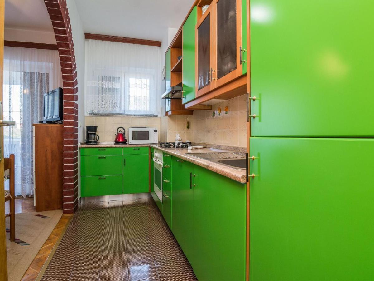 Apartments In House Liveric, In Vir At The Beach Экстерьер фото
