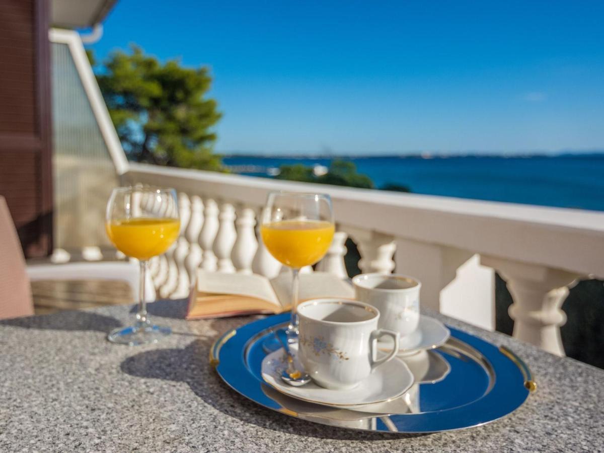 Apartments In House Liveric, In Vir At The Beach Экстерьер фото
