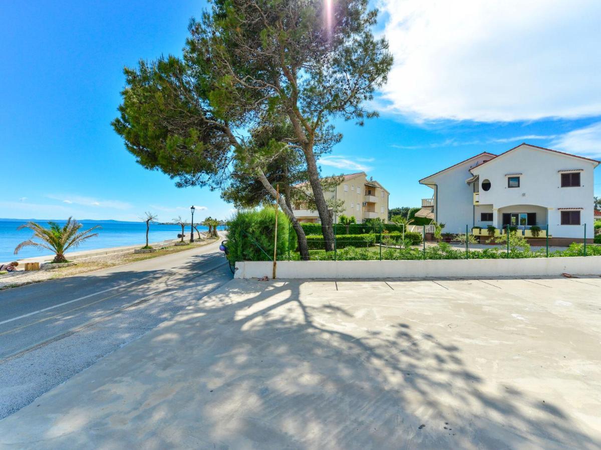 Apartments In House Liveric, In Vir At The Beach Экстерьер фото
